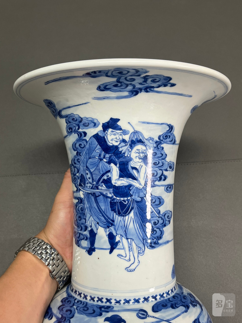 清康熙  青花“穆桂英挂帅”凤尾尊（一对） - 图14
